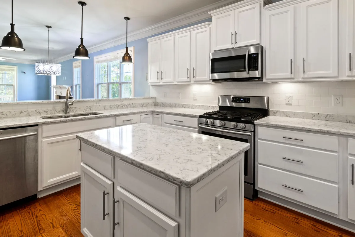 Filth & Squalor Cleanup in West Hills, NY